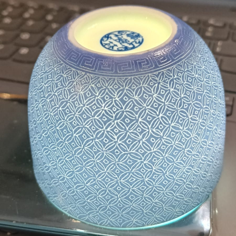 景德镇 宝瓷林 高级礼品 扒花 云鹤纹 大罗汉杯 Jingdezhen Porcelain Tasting Cup | Needle-Carved Masterpieces by Baocilin