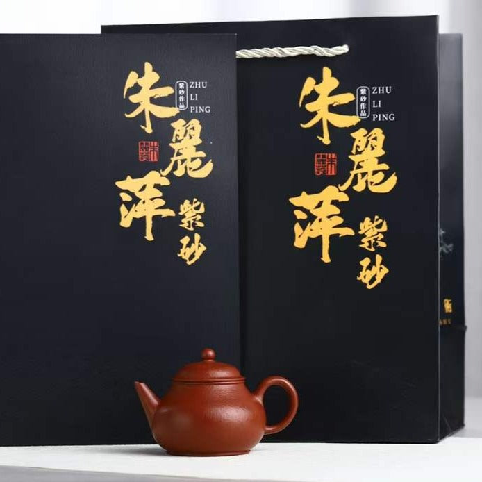 朱泥 芭乐 紫砂壶 国家级 工艺美术员 朱丽萍 Yixing Zisha teapot by artist Level 5, ZHU Li-Ping(L5-2012)ZHU NI Guava Shaped (BA LE HU)