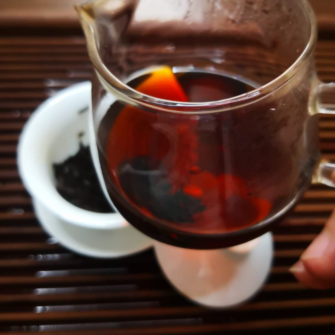 布朗山 宫廷普洱 香韵版 (2010 年 200g 茶饼) OVP Mt. Bulang Royal Aroma Shou Pu’erh (2010 Vintage 200g) - Old Village Puer 老寨古茶