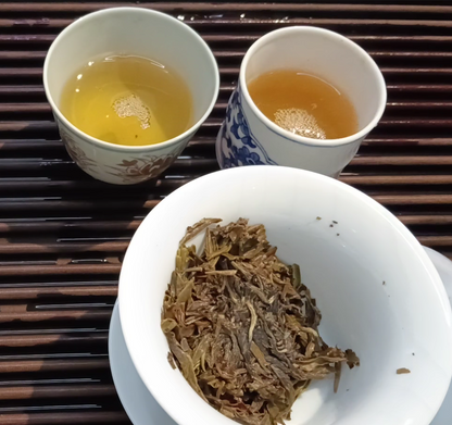 Mansong Sheng PuEr: Limited Edition, Tea Fit for Emperors! 2014 Spring 曼松古树普洱生茶（倚邦）