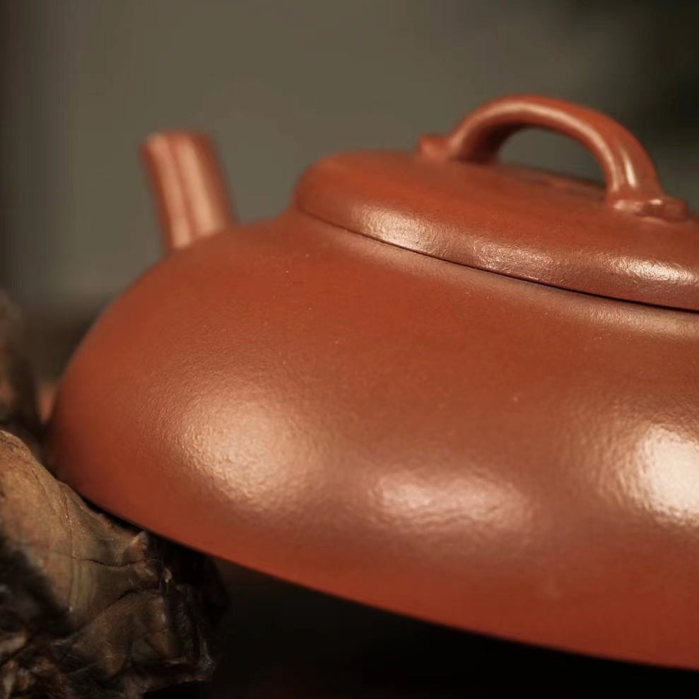 朱泥 蔚风半月壶 紫砂壶 实力派匠人 孟兰 手作 Yixing Zisha teapot handmade by Studio Craftsmanship MENG Lan ZHU NI Half-moon shape