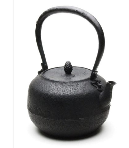 Japan Nanbu Tetsubin, Koizumi Nizaemon, Uba Guchi Hojyu Gata Tetsubin日本南部铁瓶，御釜屋 小泉仁左衛門 十一代 姥口宝珠形 供箱