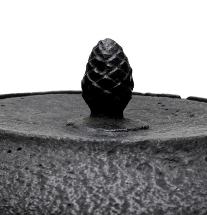 Japan Nanbu Tetsubin, Koizumi Nizaemon, Uba Guchi Hojyu Gata Tetsubin日本南部铁瓶，御釜屋 小泉仁左衛門 十一代 姥口宝珠形 供箱