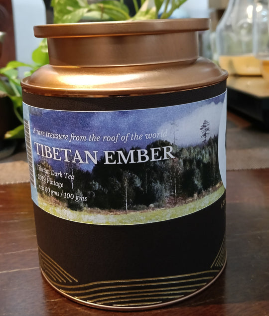 西藏黑茶 Tibetan Ember™ OVP Tibet Dark Tea loose leaves in gift tin