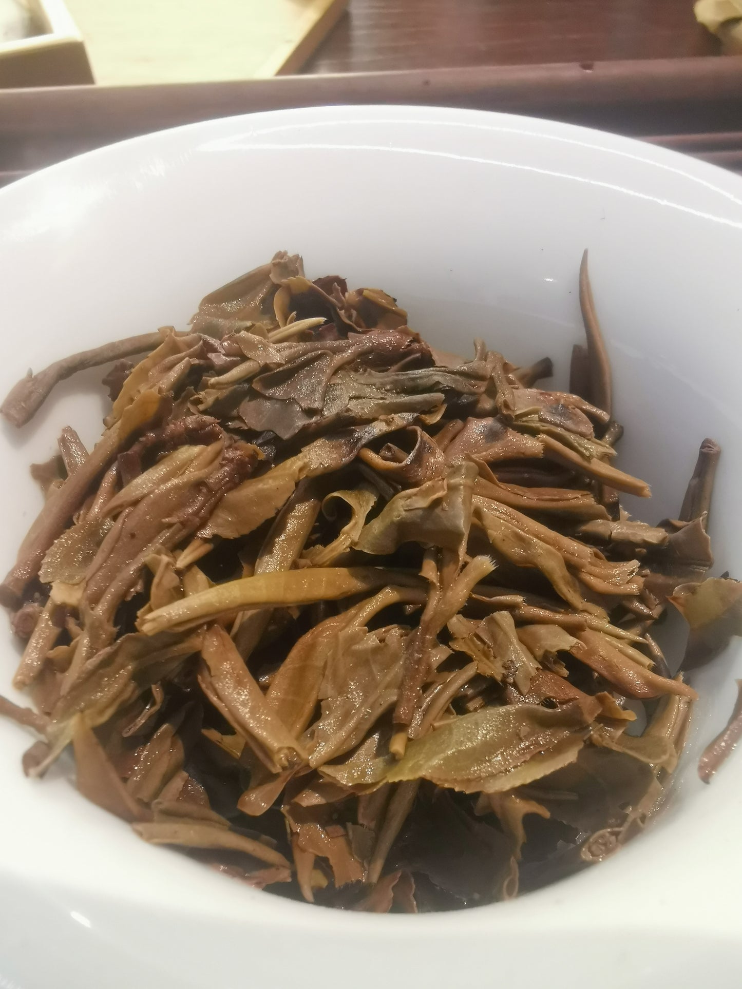 Mansong Sheng PuEr: Limited Edition, Tea Fit for Emperors! 2014 Spring 曼松古树普洱生茶（倚邦）