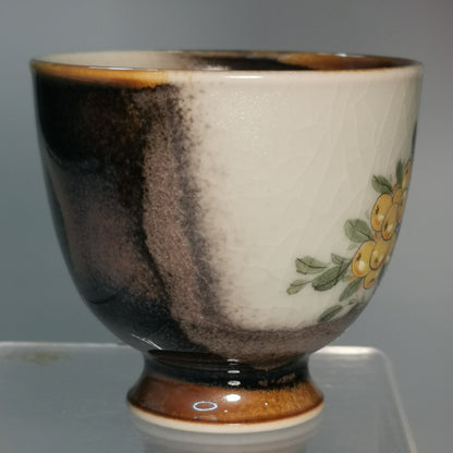 Xu Yafeng Jingdezhen Porcelain Tea Cup – Loquat & Magpie｜中国工艺美术大师 徐亚凤 · 枇杷喜鹊 闻香杯
