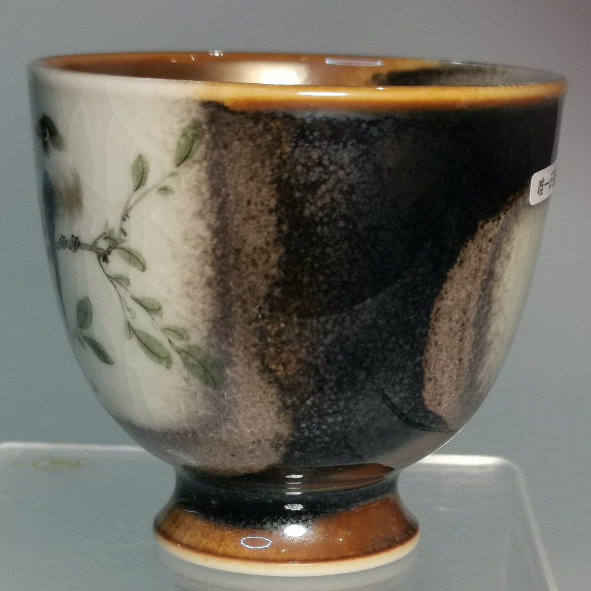 Xu Yafeng Jingdezhen Porcelain Tea Cup – Loquat & Magpie｜中国工艺美术大师 徐亚凤 · 枇杷喜鹊 闻香杯