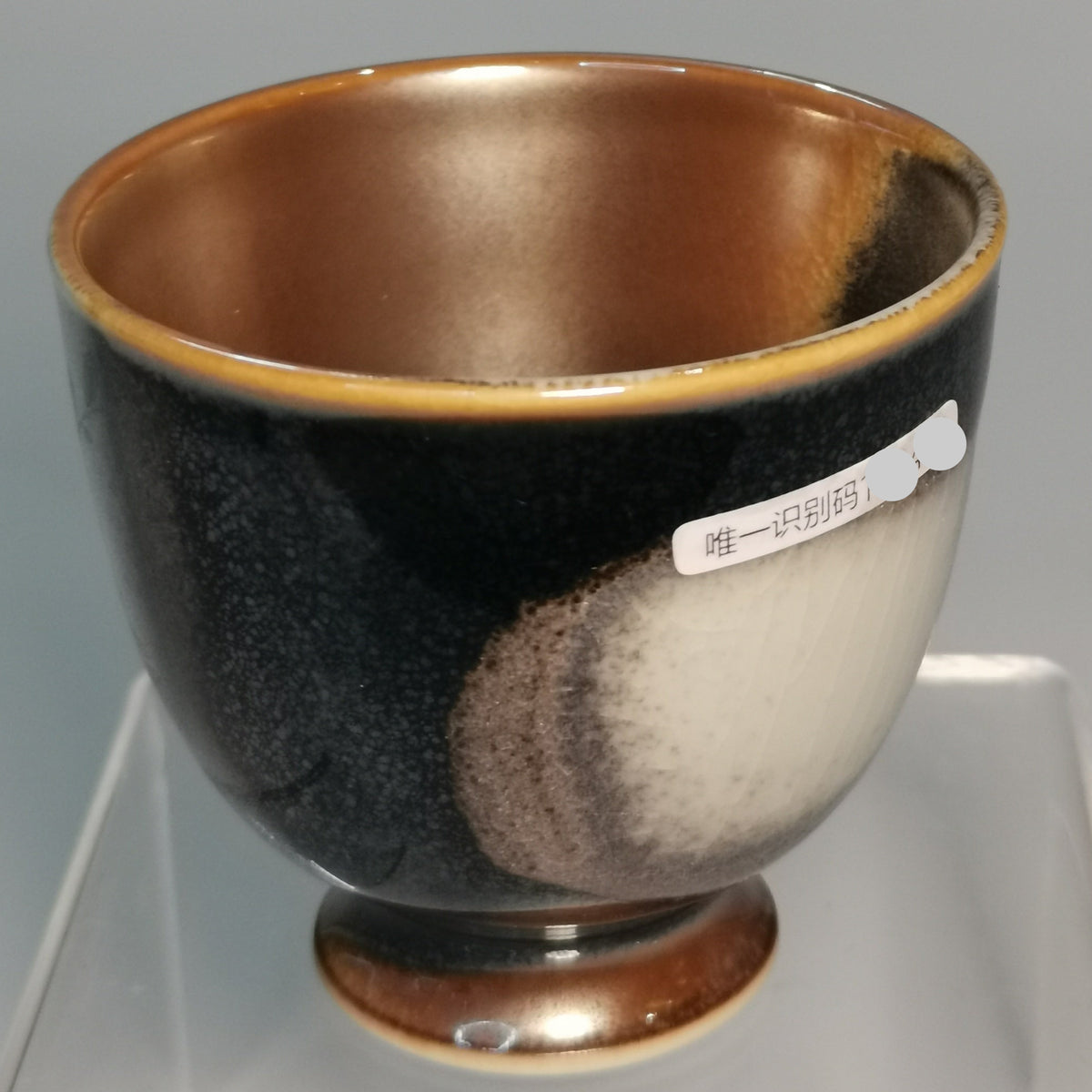 Xu Yafeng Jingdezhen Porcelain Tea Cup – Loquat & Magpie｜中国工艺美术大师 徐亚凤 · 枇杷喜鹊 闻香杯