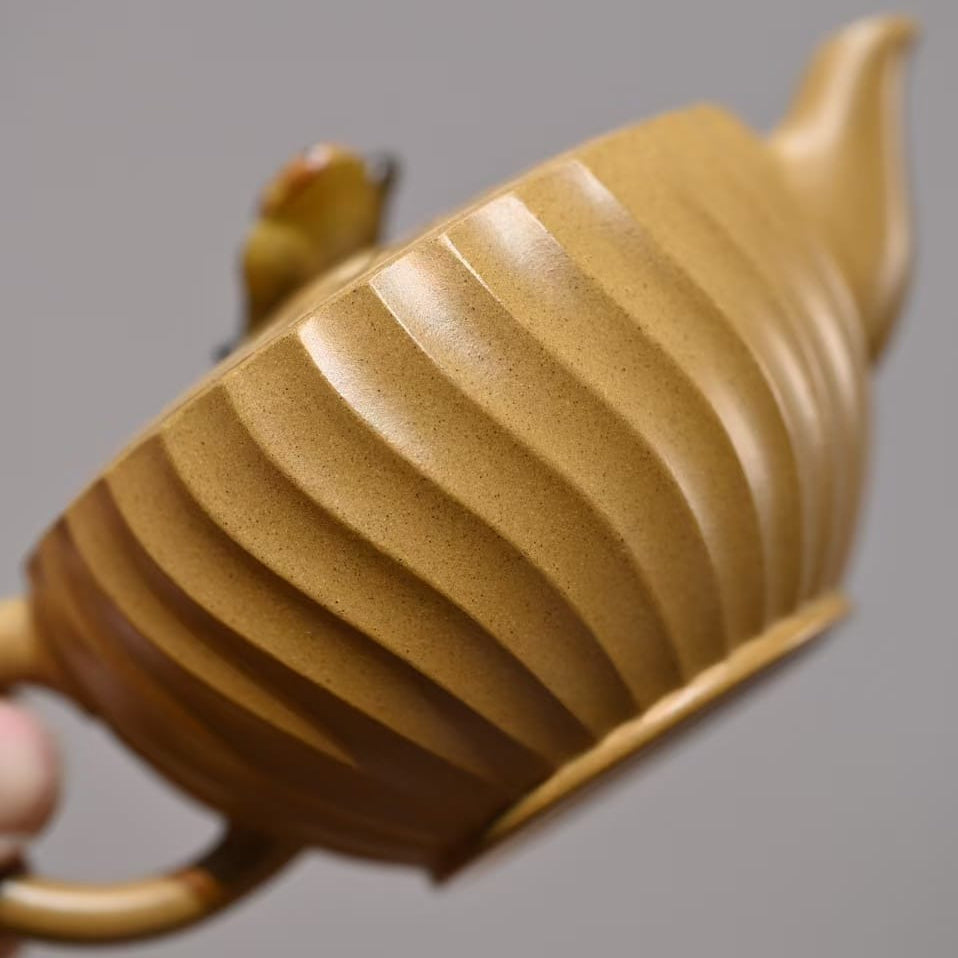 Yixing Zisha Pot Die Lian Hua Duanni by Tang Xuanwu Professor-level Senior Arts and Crafts Artist (TXW002)｜宜兴紫砂壶 段泥 蝶恋花 汤宣武 正高级工艺美术师