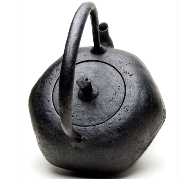 Japan Nanbu Tetsubin, Koizumi Nizaemon, Kikko Gata 日本南部铁瓶，御釜屋 小泉仁左衛門 十一代 龟甲形 供箱