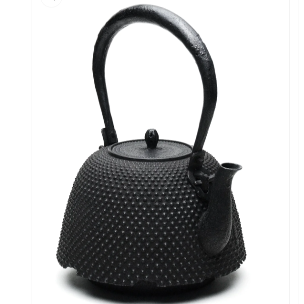 Japan Nanbu Tetsubin, Koizumi Nizaemon, Araremon-nanbugata-tetsubin 日本南部铁瓶，霰文南部形 御釜屋 小泉仁左衛門 十一代  供箱