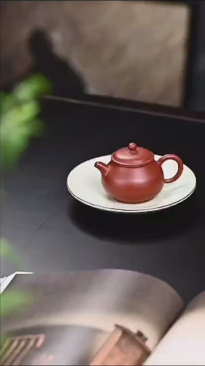 Zisha teapot Guava-shaped by artist Level 5, JIANG Chen（L5-2015）赵庄朱泥 芭乐壶