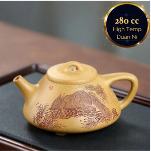 Zisha teapot by artist Level 2, MU Ming-Long 穆明龙（L2-2019）高温 本山段泥“子冶石瓢”