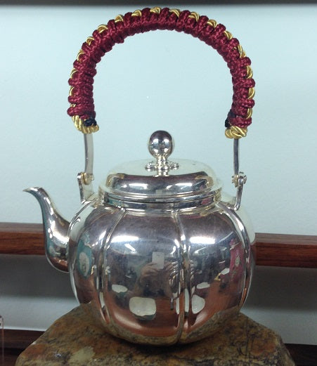 Japan Silver Kettle 日本纯银壶，湯沸銀瓶阿古陀型– Old Village Puer