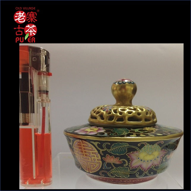 Porcelain Incense Burner from Jing De Zhen Kangxi Famille Rose 景德镇 宝瓷林 黑地珐琅彩 香炉 - Old Village Puer 老寨古茶