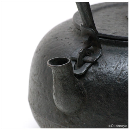 Japan Nanbu Tetsubin, Koizumi Nizaemon, Yuzu Gata 日本南部铁瓶，御釜屋 小泉仁左衛門 十代 柚子形 供箱 - Old Village Puer 老寨古茶