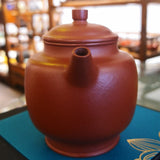 Zisha teapot Gong Deng, handmade by Artist Level 4 (L4-2021) RAO Qing 绕青 ZHU NI 朱泥“宫灯”