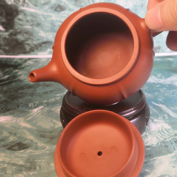 Zisha teapot Lotus Petals, handmade by artist Level 4, TANG Li-Jie 唐丽洁（L4-2019） 紫砂壶 朱泥 “莲瓣”