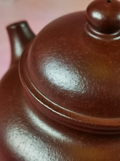 zisha teapot Shi Piao, handmade by 实力派匠人 周法明，石红之父 Shi Hong 石红”石瓢“