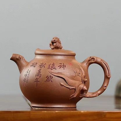 Zisha teapot LONG-LIFE MONKEY, handmade by artist Level 2, MU Ming-Long 穆明龙（L2-2019）稀有蟹黄段泥“灵猴献瑞“
