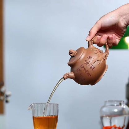 Zisha teapot LONG-LIFE MONKEY, handmade by artist Level 2, MU Ming-Long 穆明龙（L2-2019）稀有蟹黄段泥“灵猴献瑞“