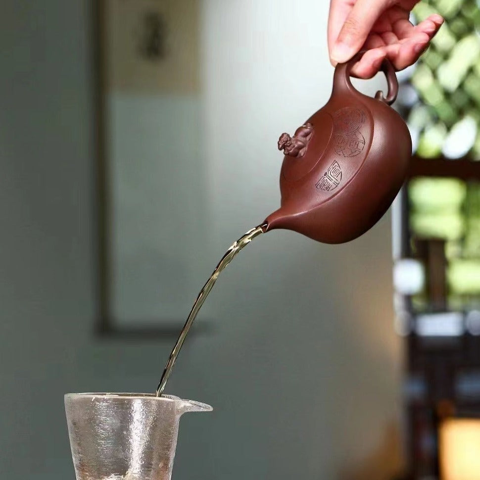 Zisha teapot Mig Yuan, handmade by Artist Level 2 CHEN Ya-Ping （L2-2016） 陈亚萍 老紫泥 "鸣远"