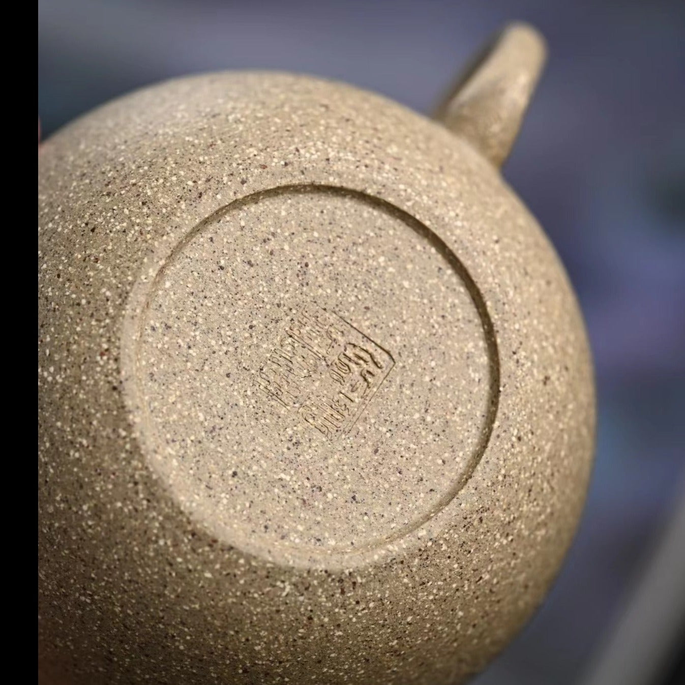 Zisha teapot Lian Zi, handmade by artist Level 3, YU Zhen 俞震（L3-2018）五彩段泥 DUAN NI “莲子”