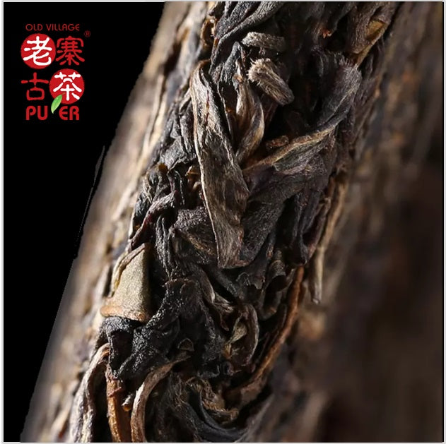 Mt. Bulang Raw PuEr tea cake, arbor trees, 2015 Spring 布朗山大树普洱生茶，白水清先生监制 - Old Village Puer 老寨古茶