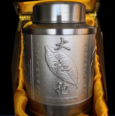 OVP Premium Oolng Tea Da Hong Pao ( Scarlet Robe tea) Loose Tea in Tin with wooden gift box, Vintage 1983 - Old Village Puer 老寨古茶