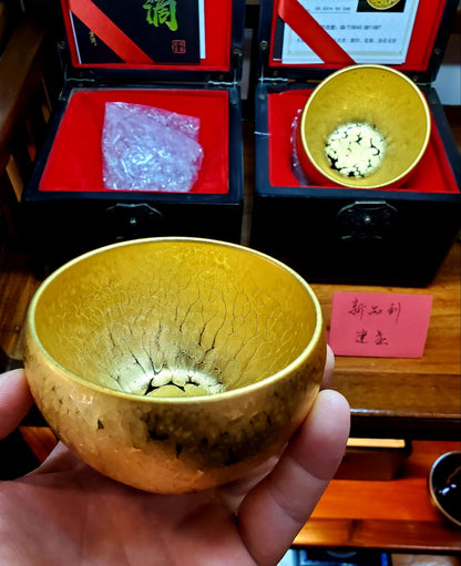 Tenmoku Cha-wan from Fujian China, Jianzhan, Jian Ware, 24K Gold Glazed 黄金24K 建盏 品茗茶碗