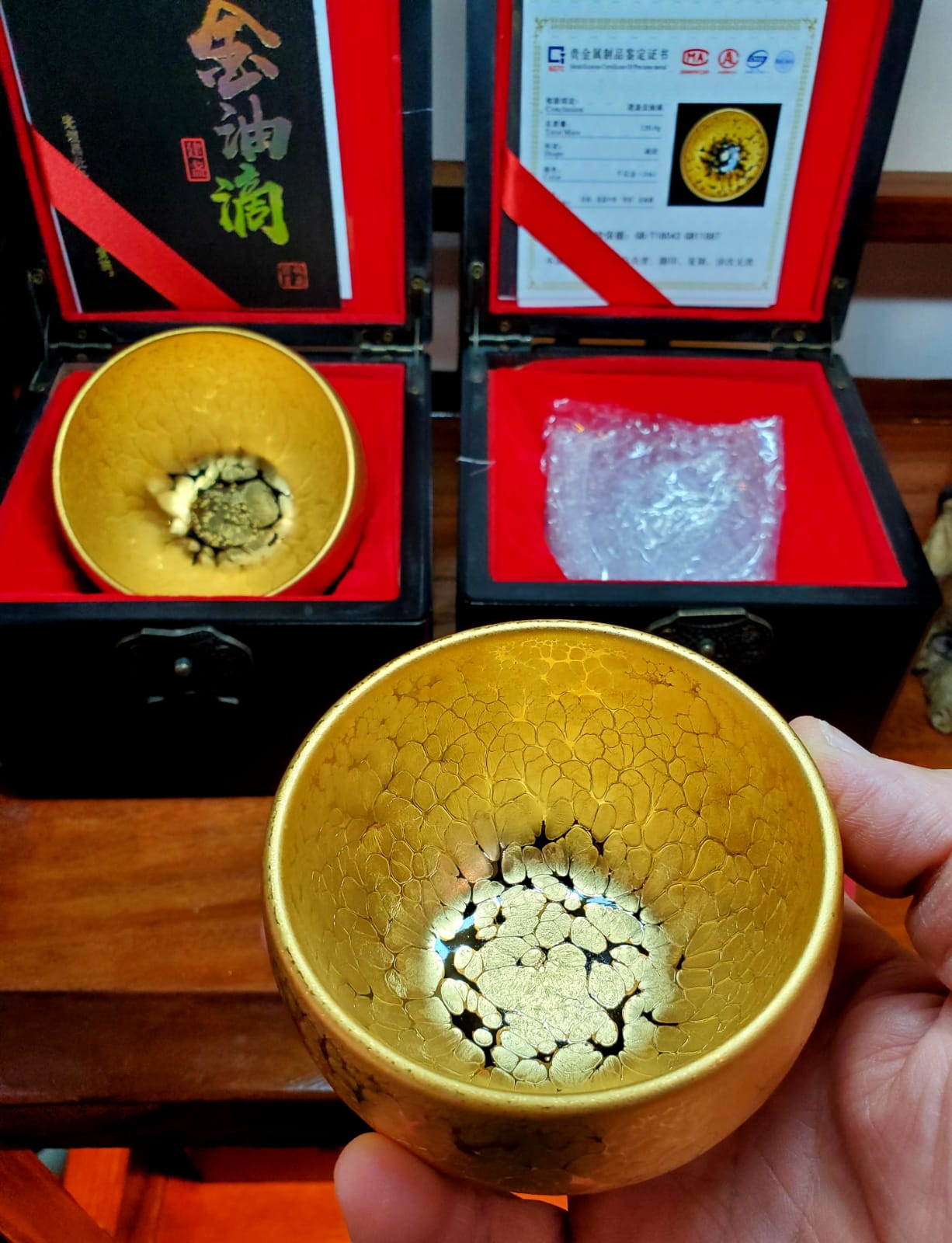 Tenmoku Cha-wan from Fujian China, Jianzhan, Jian Ware, 24K Gold Glazed 黄金24K 建盏 品茗茶碗